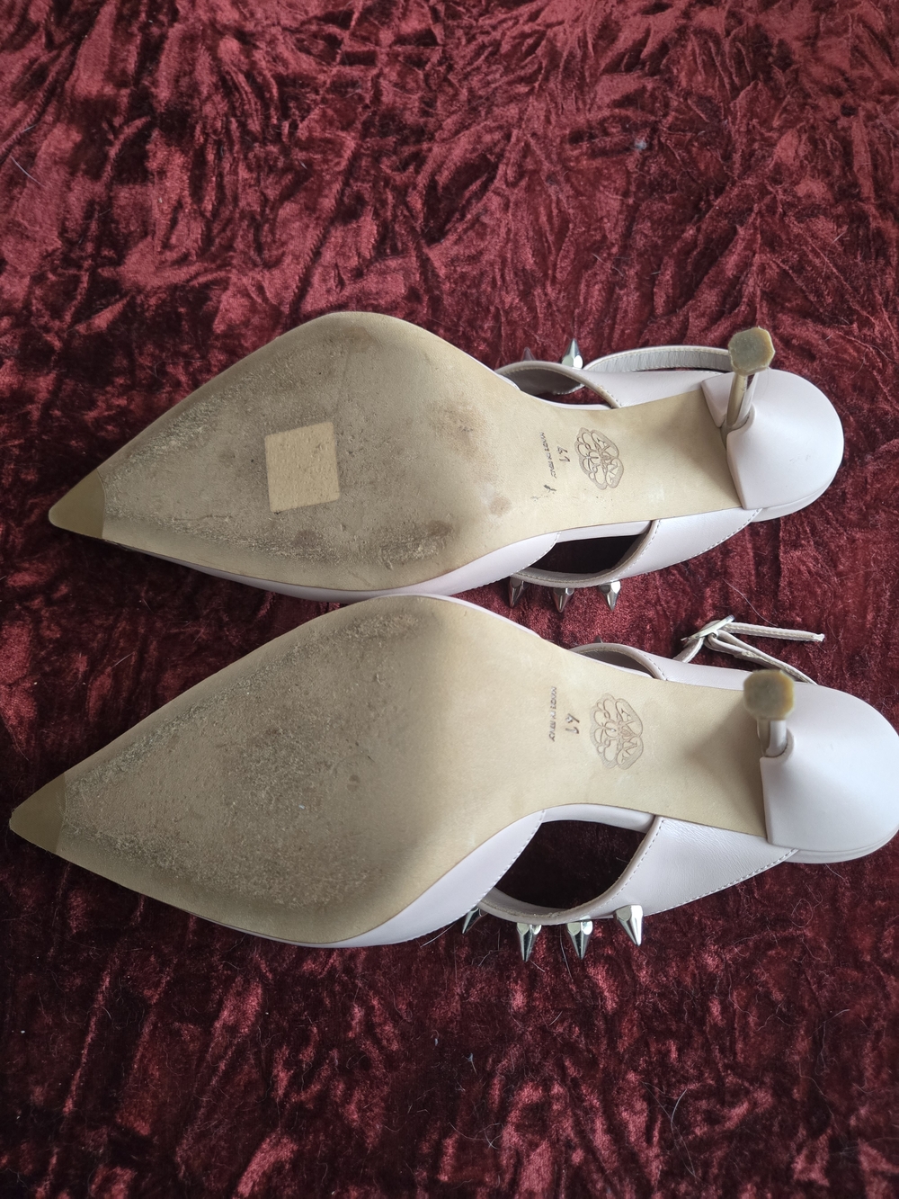 Alexander McQueen Pale Pink Pointed Slingback Heels with Silver Spikes - Picture 5 of 5